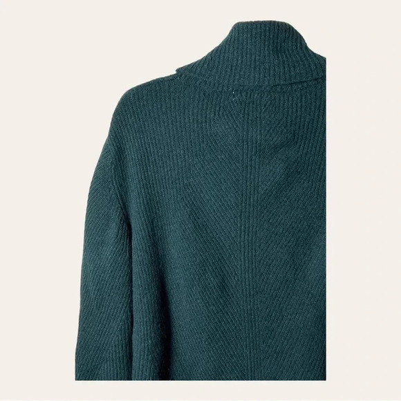Women’s SWEET ROMEO SWEATER TURTLE NECK KNITTED SIZE LARGE NWT - Picture 9 of 11